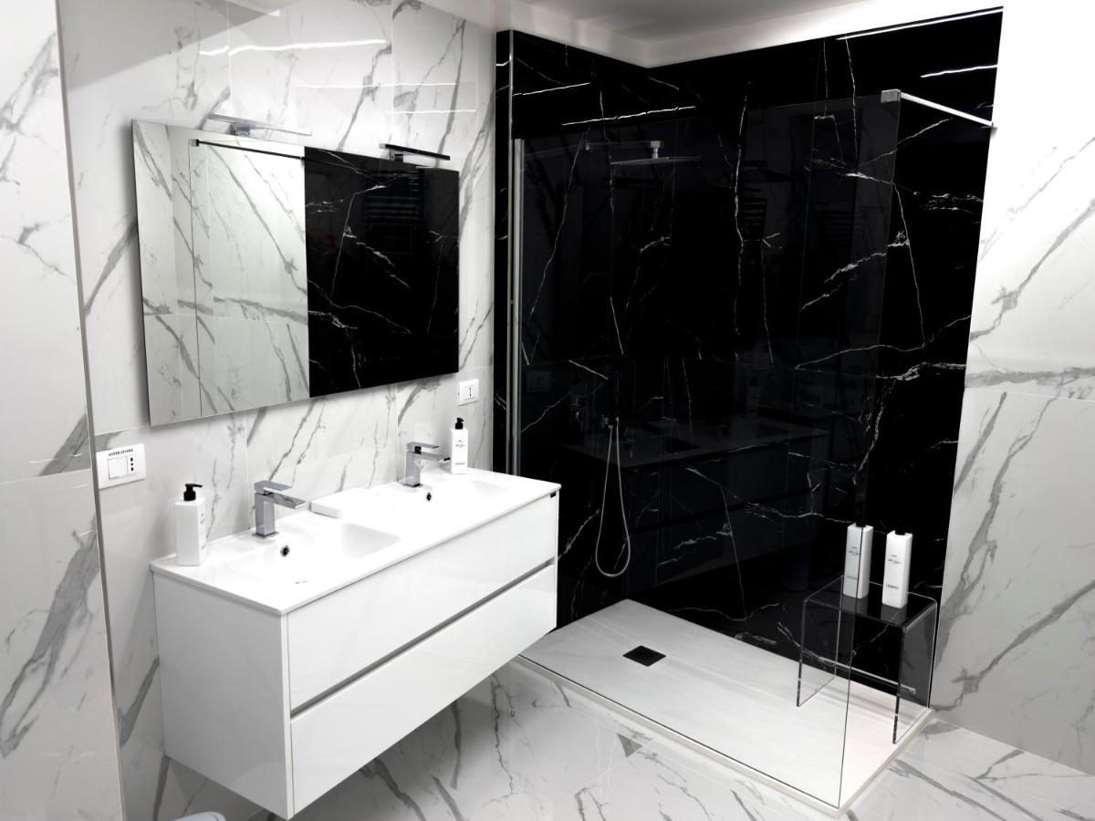 White Elegance Luxury B&B Caserta Exterior foto